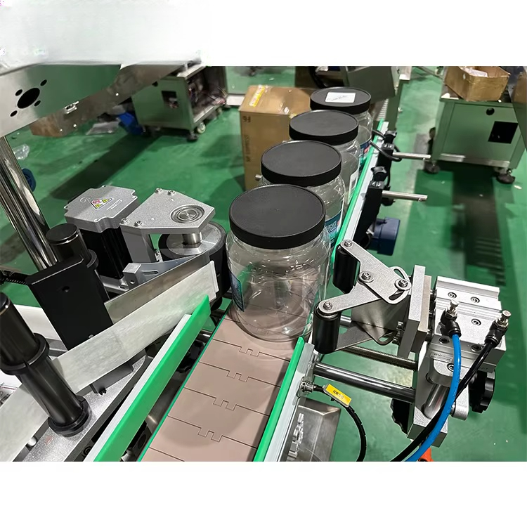 自動丸型ボトルラベリングマシン（回転面用粘着ステッカー） - Label Sticker Round のレビューと価格